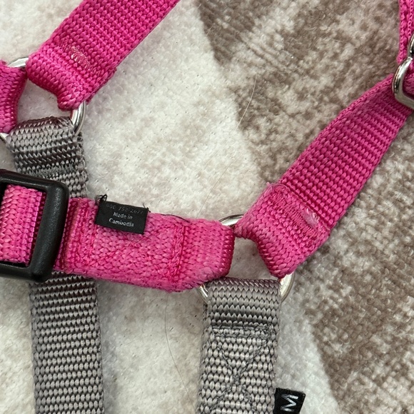 PetSafe Easy Walk Dog Harness Raspberry Gray Medium - Picture 5 of 5